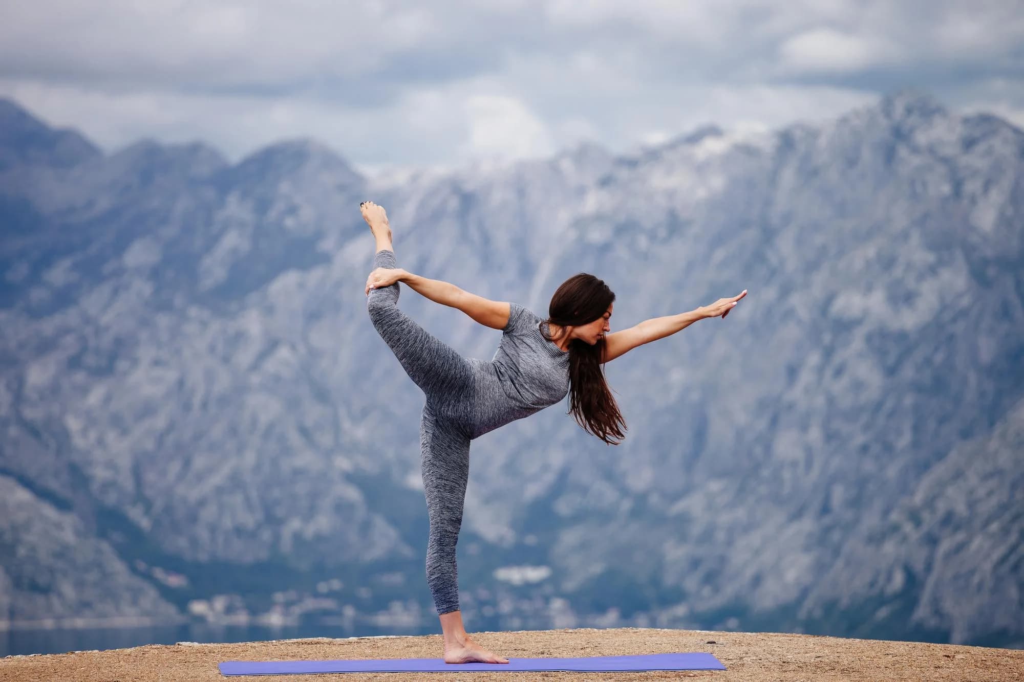 Rishikesh Yoga Center hero banner